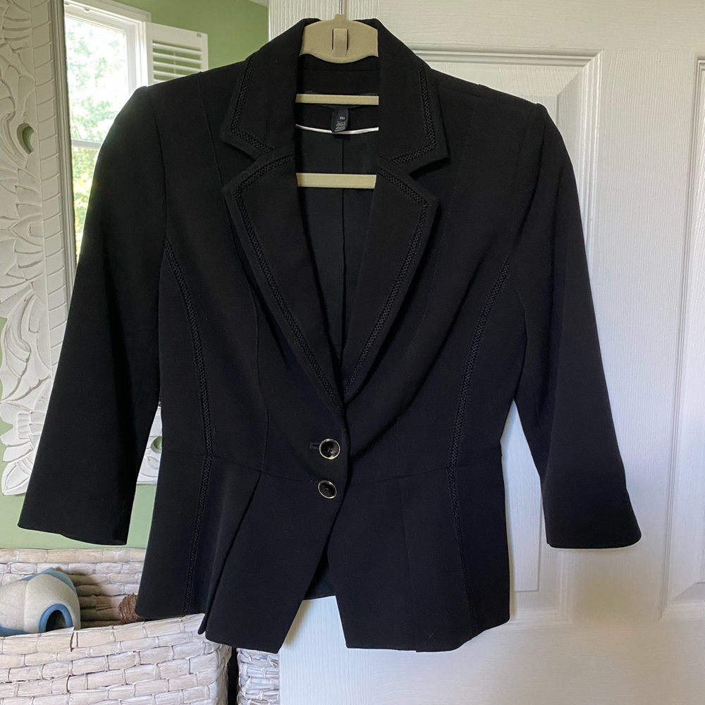 🔲 WHITE HOUSE BLACK MARKET BLAZER
